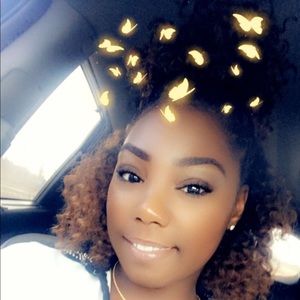 Meet your Posher, Carrie